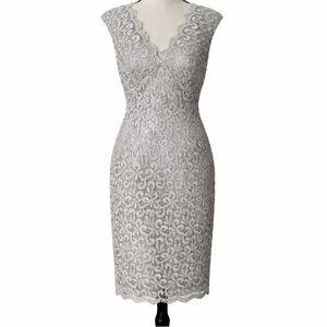 Marina Lace Cocktail Dress Size 6 Silver Grey Sleeveless V-Neck Formal Wedding